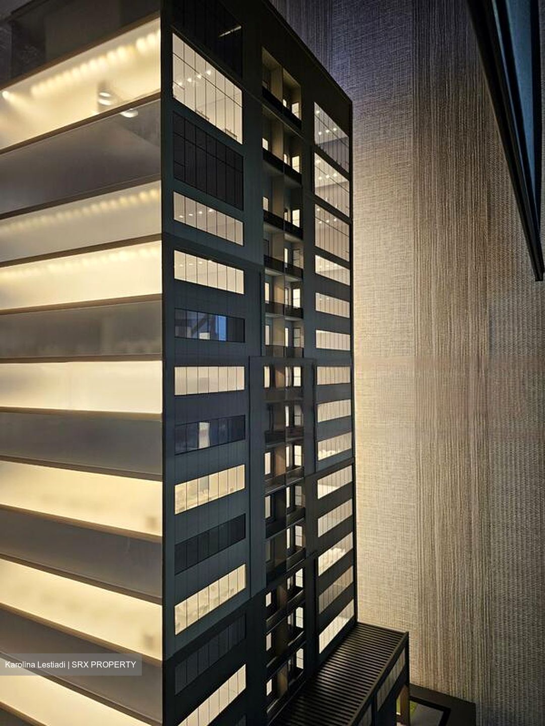 Hong Leong Building (D1), Office #486676271